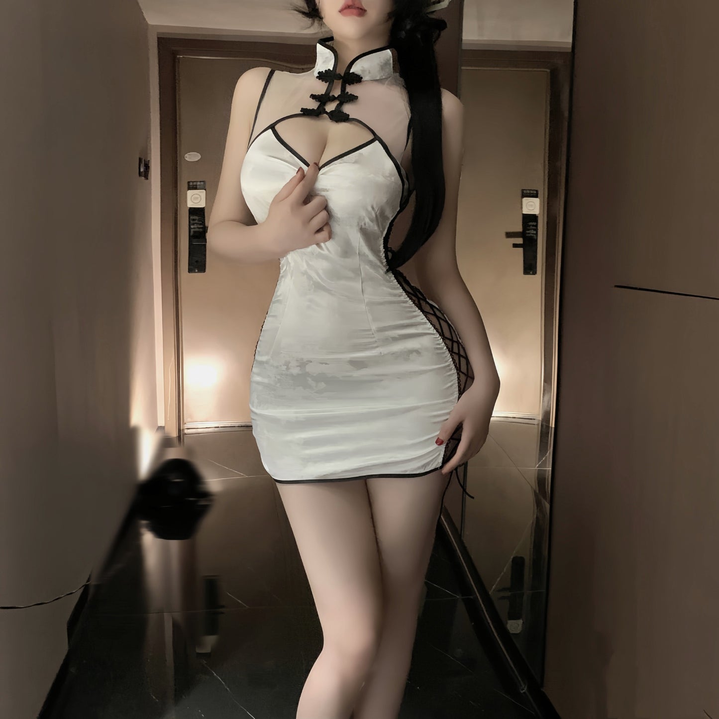 高开叉优雅旗袍 - Cheongsam