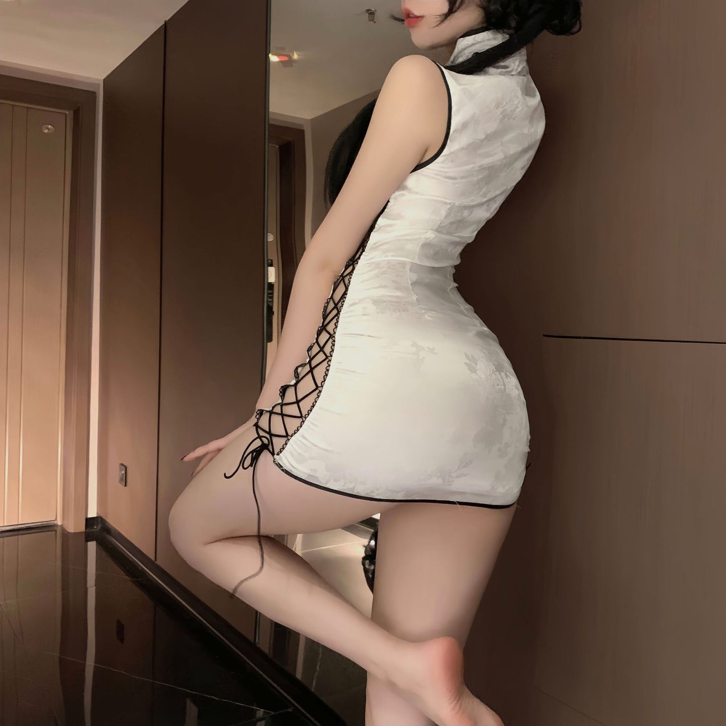 高开叉优雅旗袍 - Cheongsam